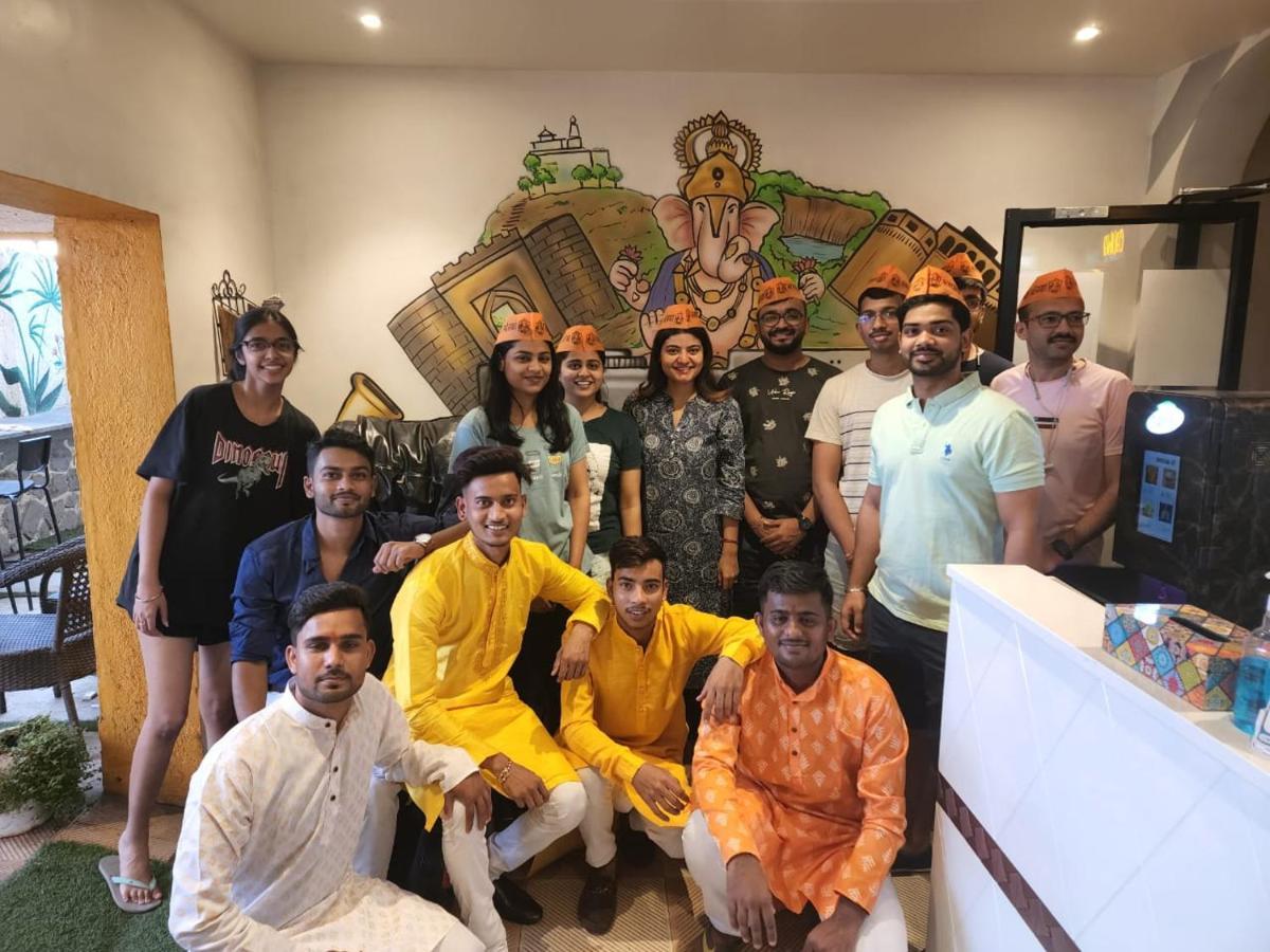 Coliwo Un - Viman Nagar Hostel Pune Bagian luar foto