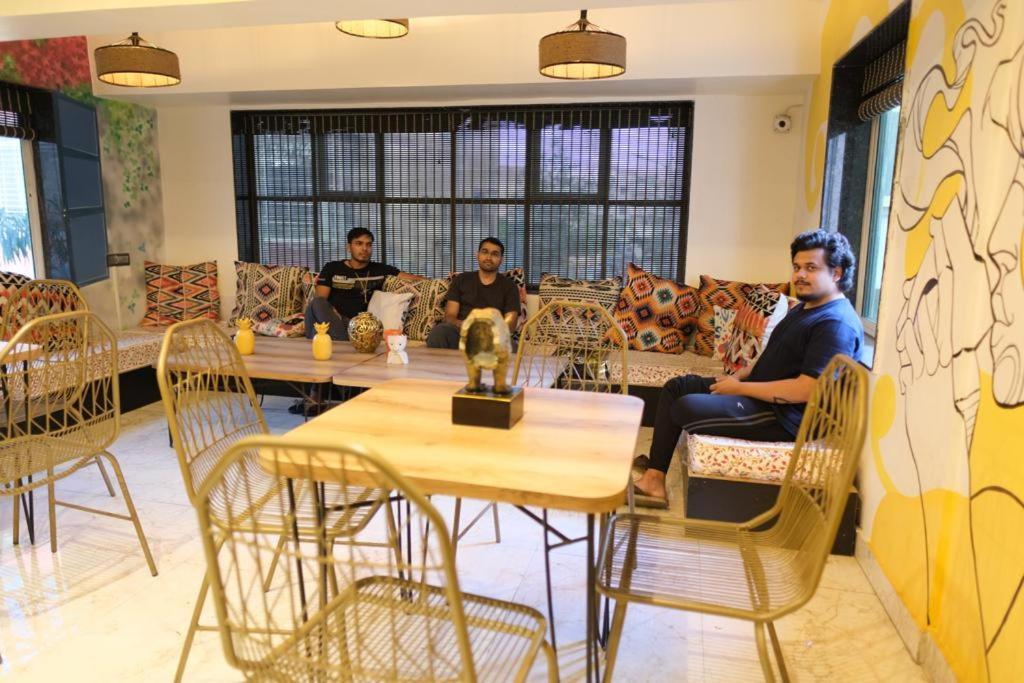 Coliwo Un - Viman Nagar Hostel Pune Bagian luar foto